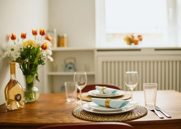 Homely Berlin - Cozy Studio, Modern, Near Theater & Kurfuerstendamm