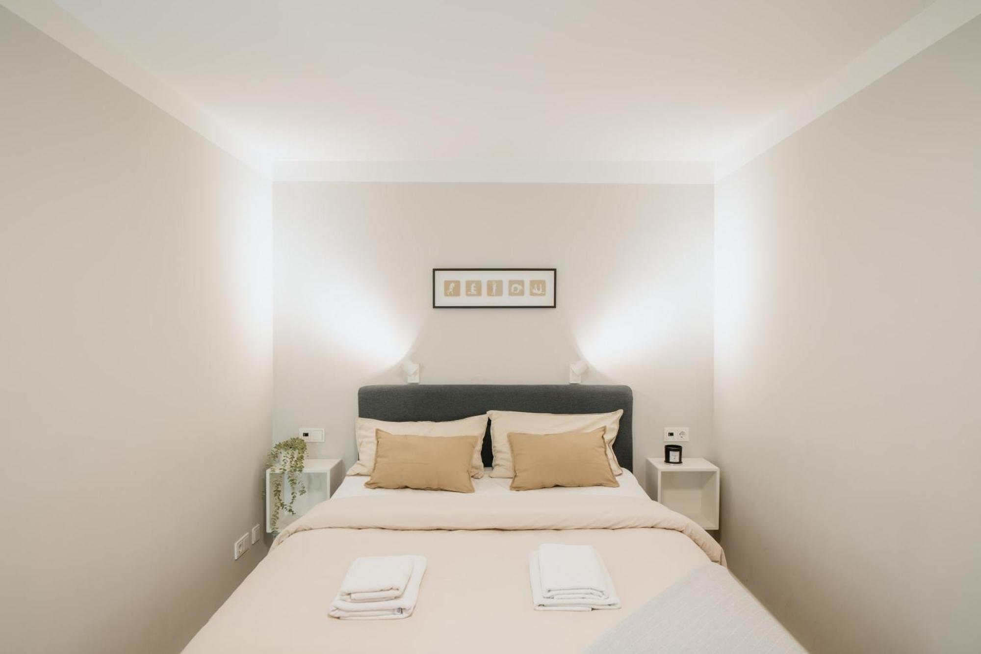 Homely - Cozy Studio, Modern, Near Theater & Kurfuerstendamm Appartamento