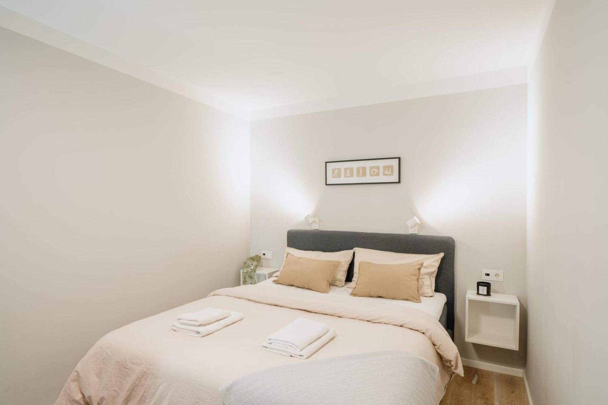 Appartamento Homely - Cozy Studio, Modern, Near Theater & Kurfuerstendamm Berlino